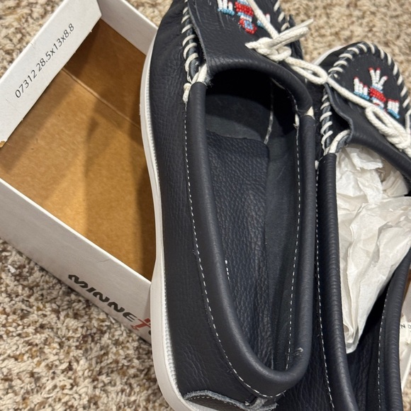 Navy Minnetonka Black Moccasins with Red and Blue Beadwork - Picture 11 of 12